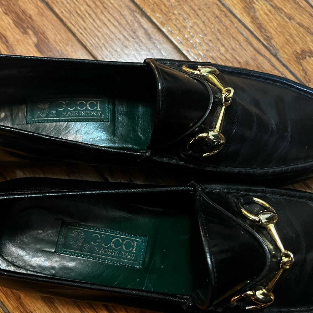 Gucci Black Leather Loafers with Gold Plated Buckles - Picture 7 of 7